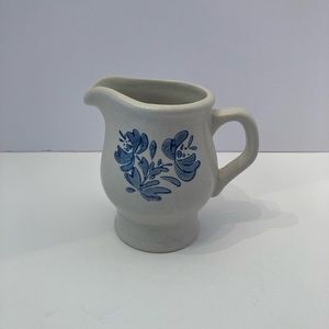 Pfaltzgraff Yorktowne Gravy Boat